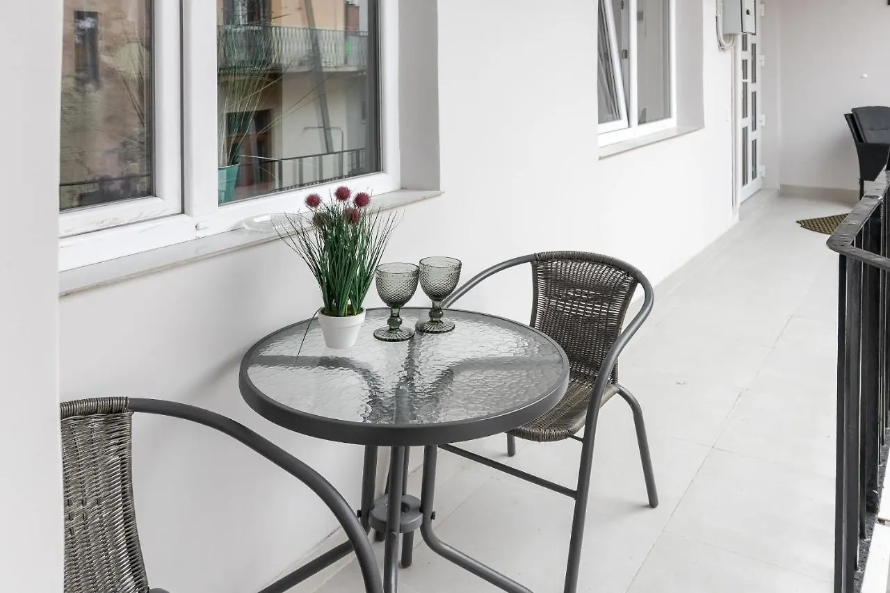 Leogrand Apartment On Leontovicha 17 Lviv